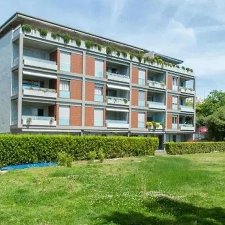 Nikolina St - Comfort Two Bedroom A1